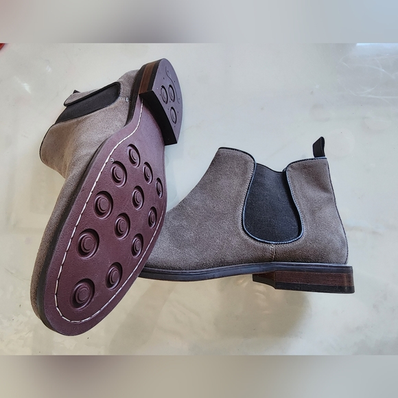 Nordstrom Men's Suede Boots! - Picture 3 of 7